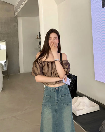 光沢のあるオフショルダー