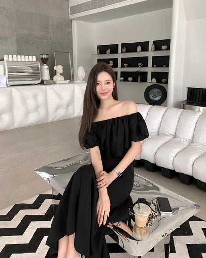 光沢のあるオフショルダー