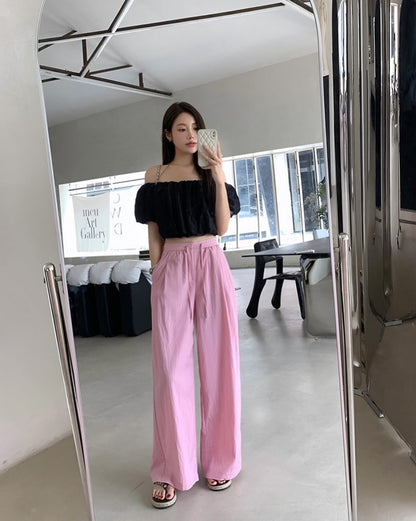 光沢のあるオフショルダー