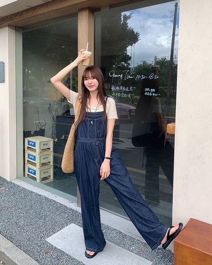 薄手のワイドサロペットパンツ