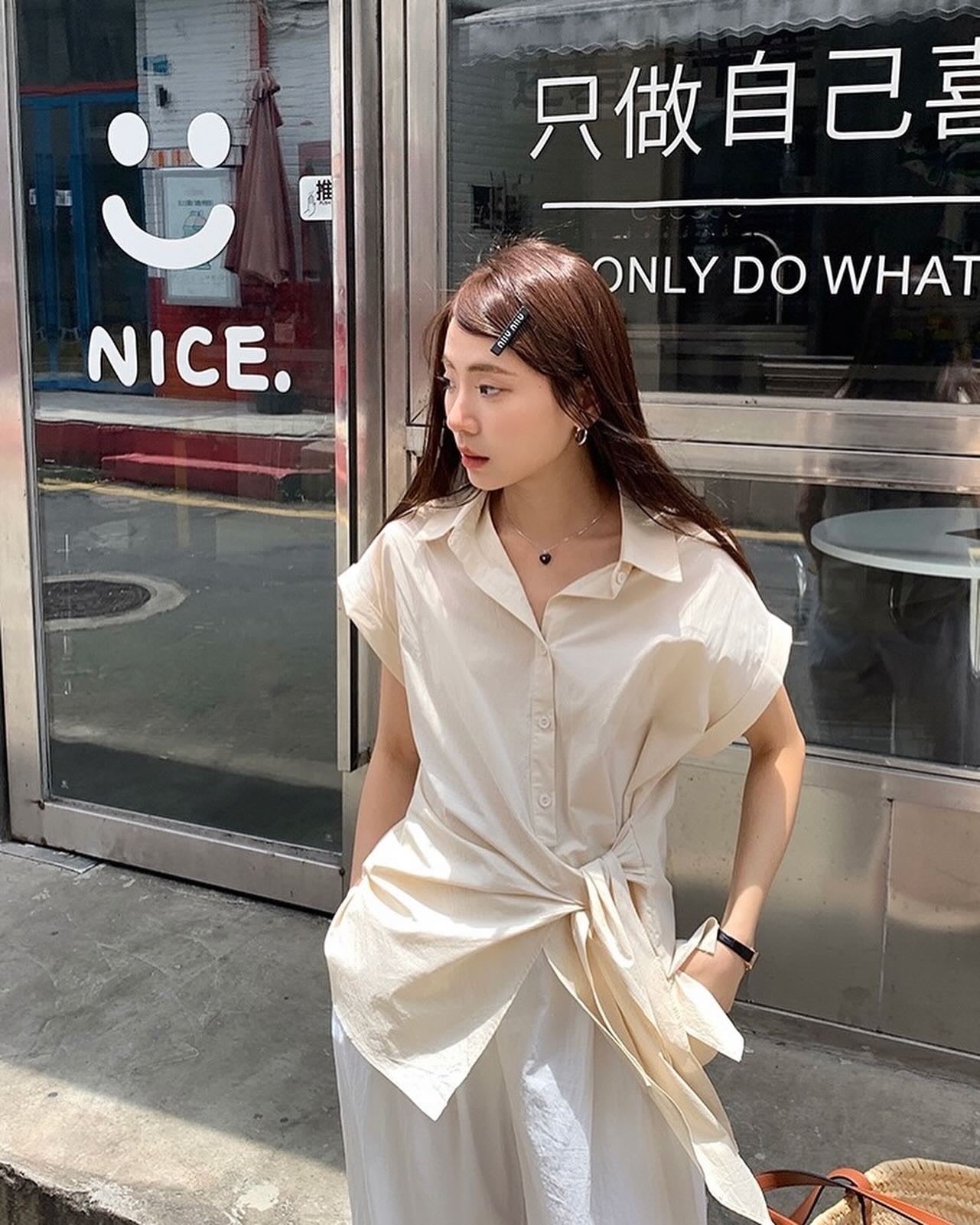 デザインタイアップトップス