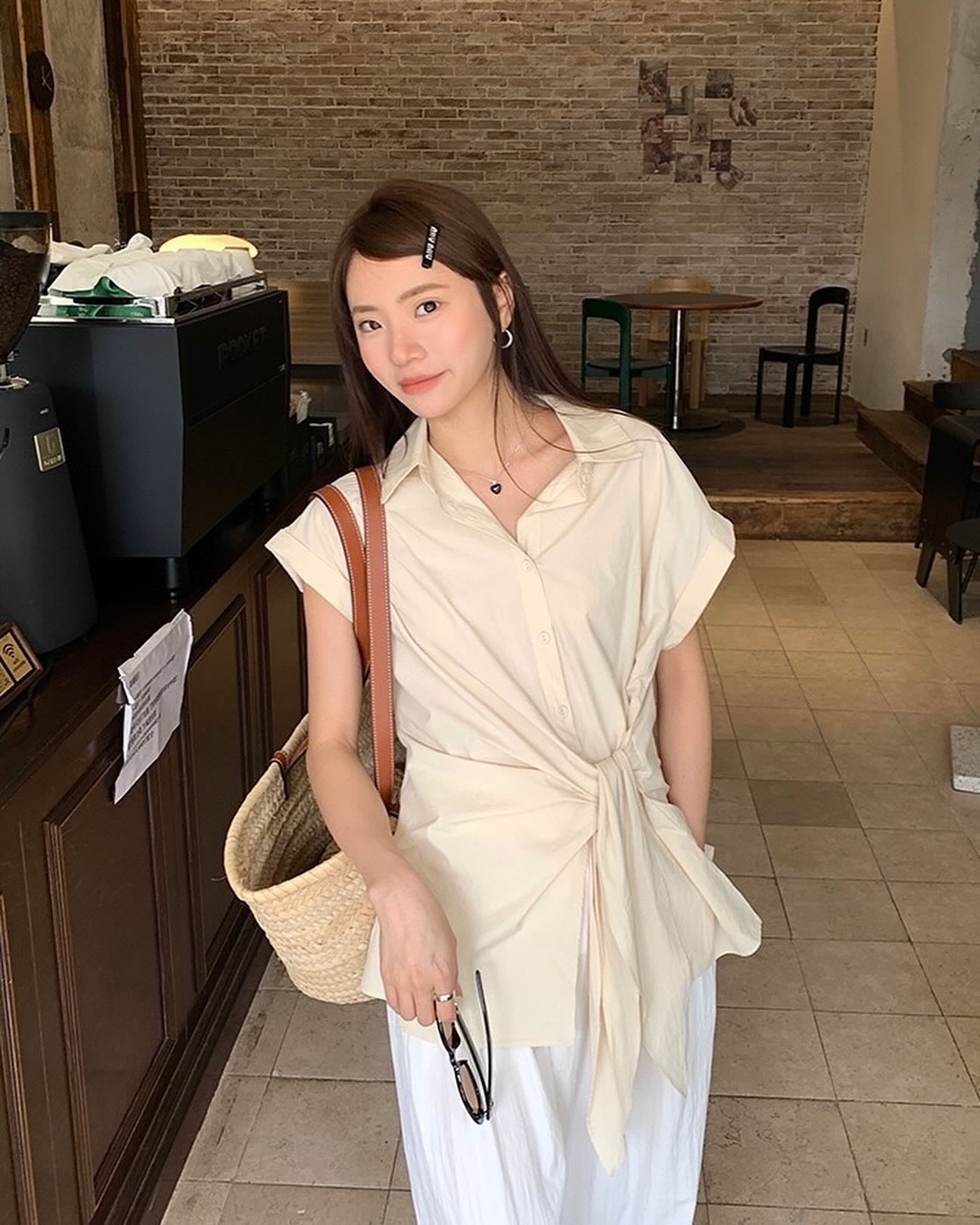 デザインタイアップトップス