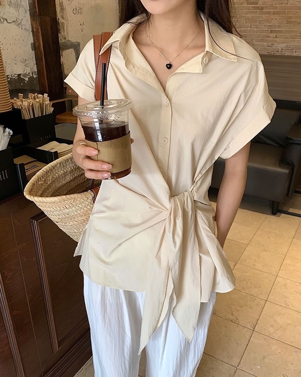 デザインタイアップトップス