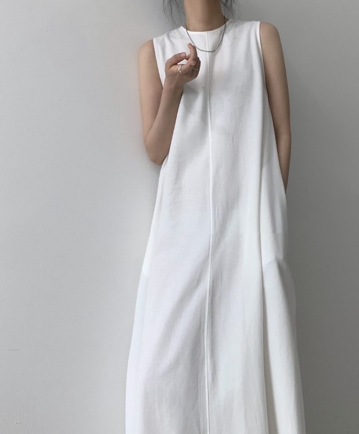 圓領背心連身長裙