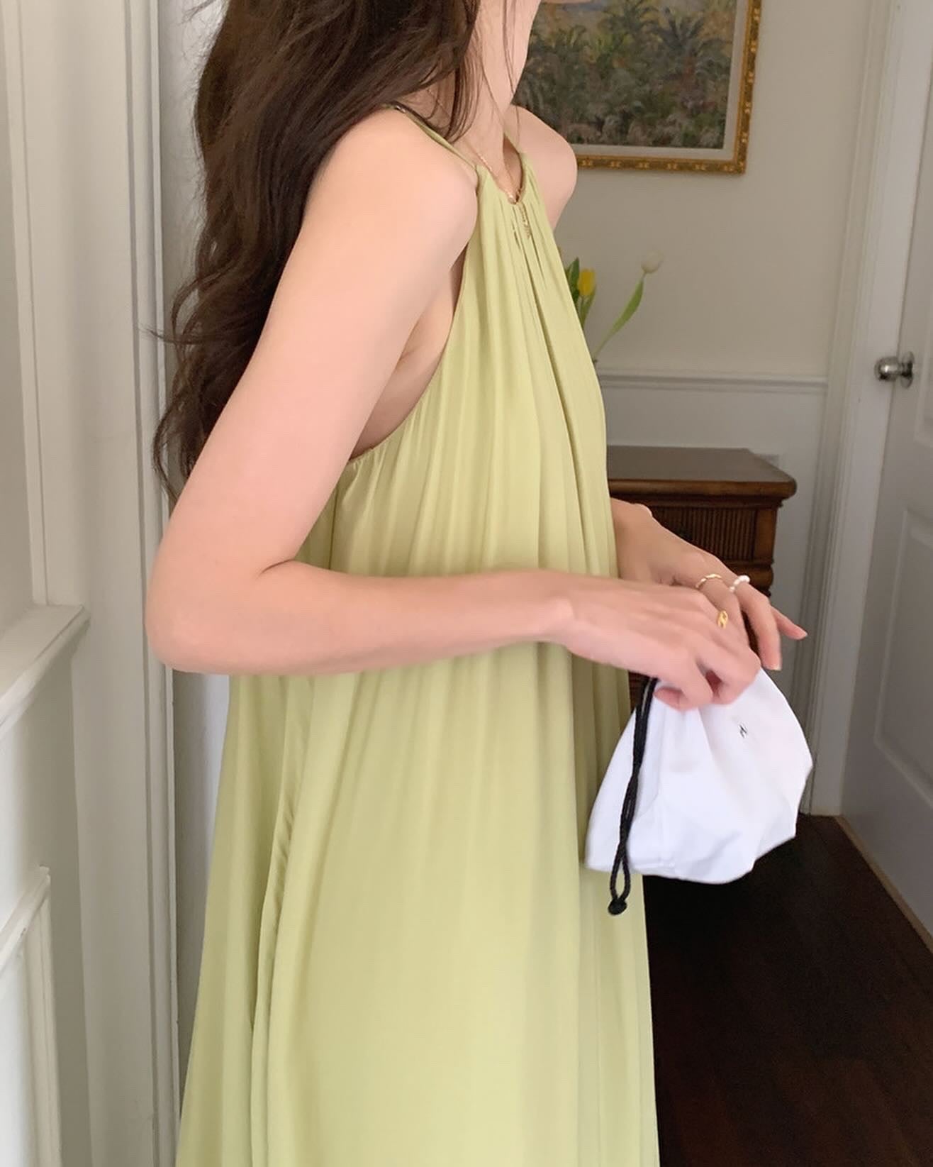 掛脖百褶連身裙