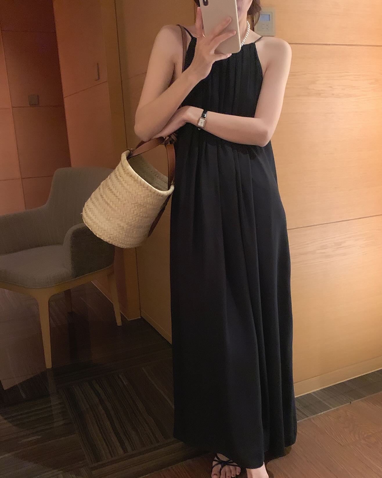 掛脖百褶連身裙