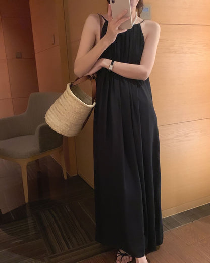 掛脖百褶連身裙