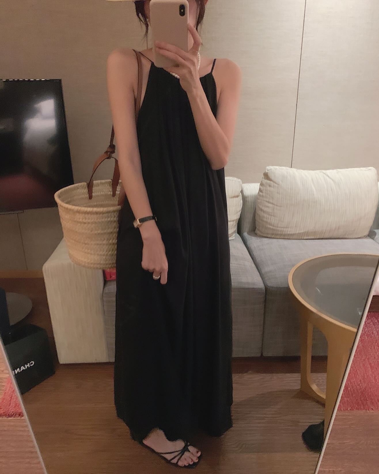 掛脖百褶連身裙