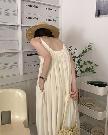 掛脖百褶連身裙