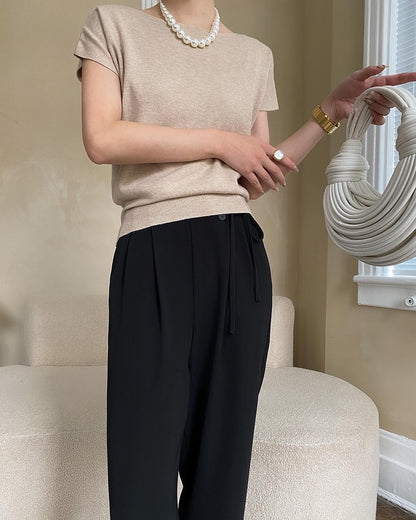 純色薄針織上衣