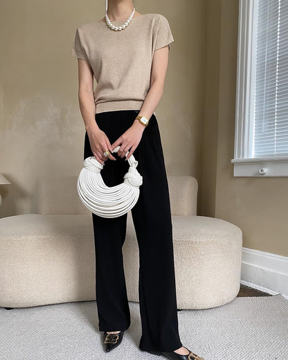 純色薄針織上衣