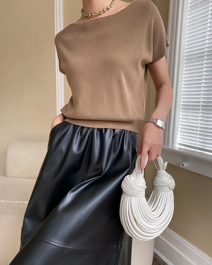 純色薄針織上衣