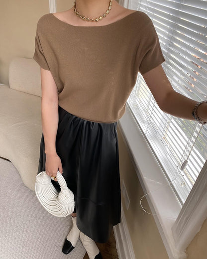 純色薄針織上衣