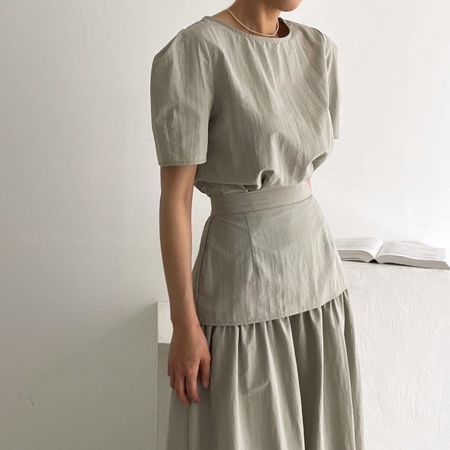 法式圓領泡泡袖+拼接半截裙