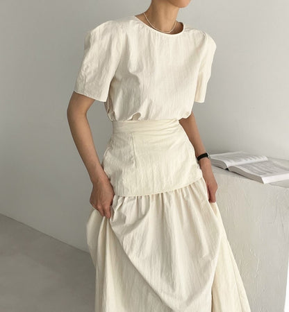 法式圓領泡泡袖+拼接半截裙