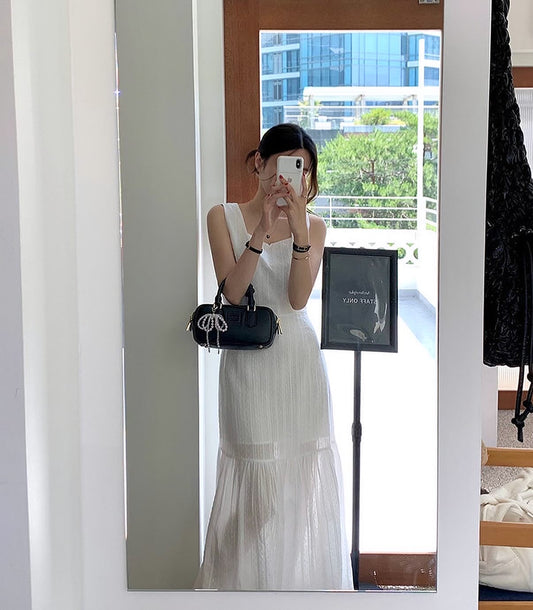 方領鏤空背心連身裙