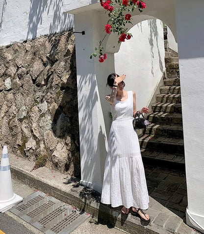 方領鏤空背心連身裙