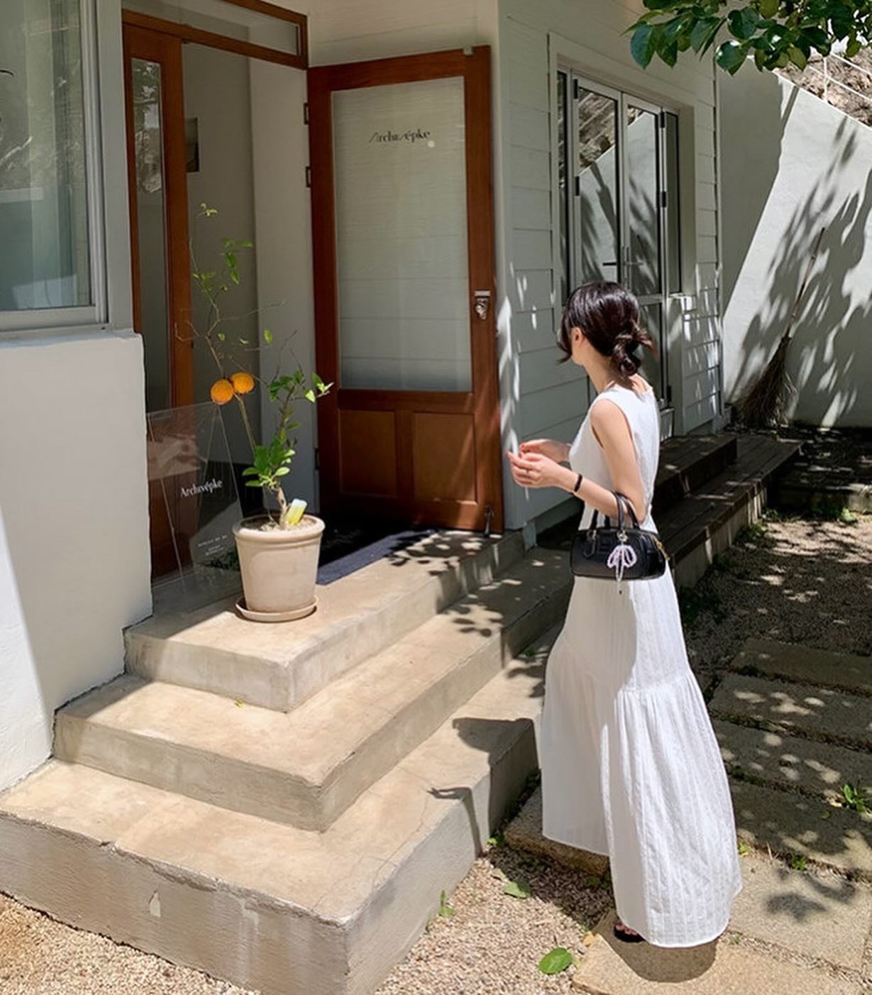 方領鏤空背心連身裙