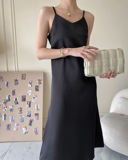V領吊帶連身裙