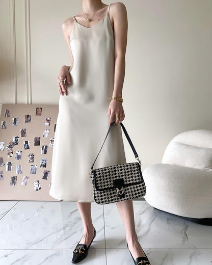V領吊帶連身裙
