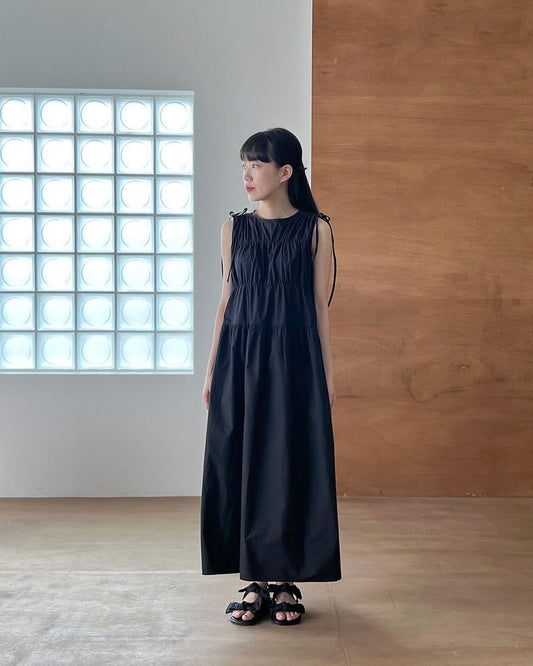 Loose-Fit Long Dress with Bow