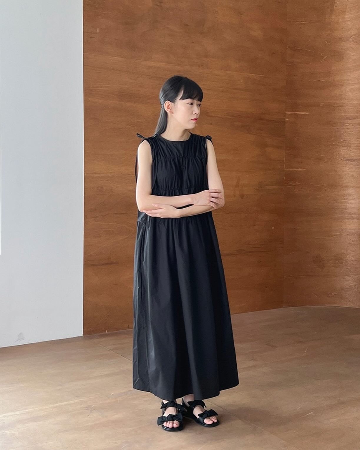 Loose-Fit Long Dress with Bow