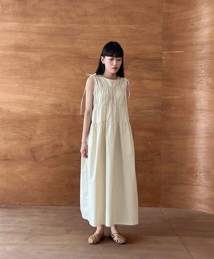 Loose-Fit Long Dress with Bow