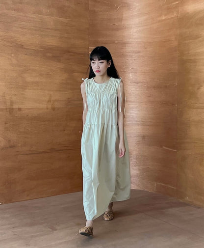 Loose-Fit Long Dress with Bow