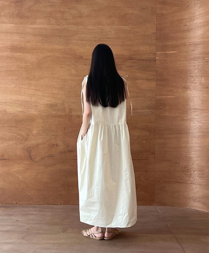 Loose-Fit Long Dress with Bow