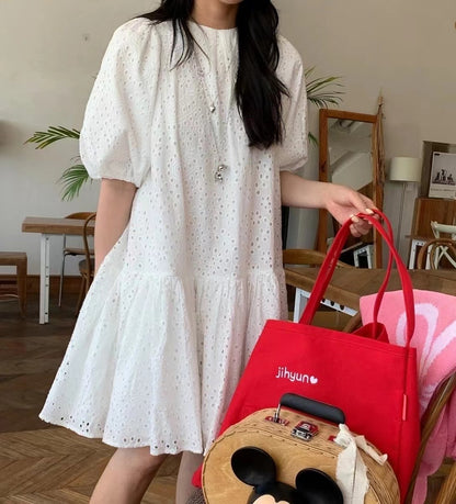 寬鬆泡泡袖連身裙