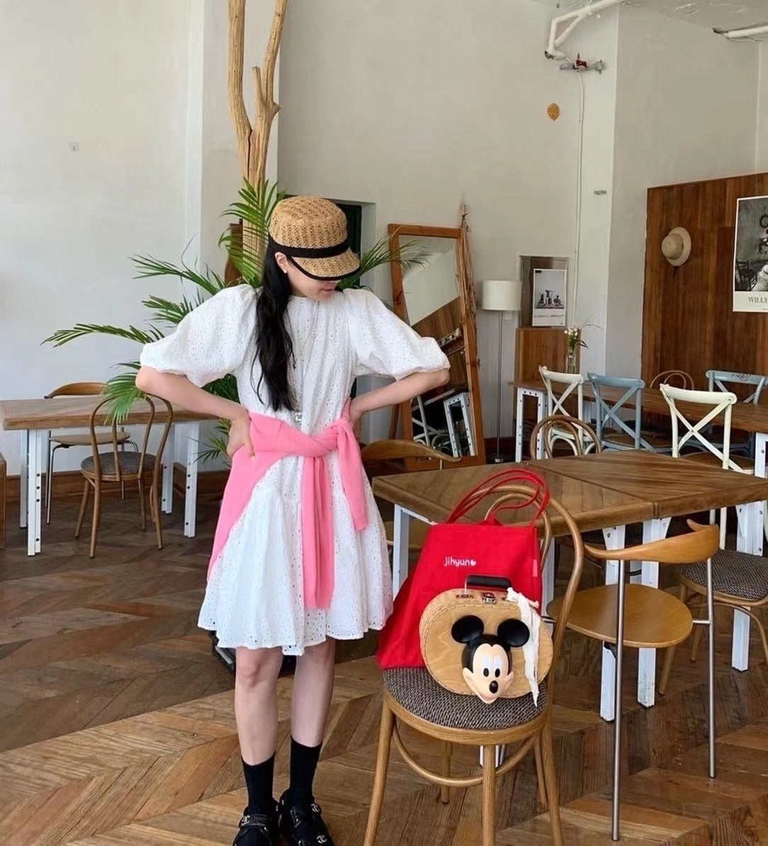 寬鬆泡泡袖連身裙