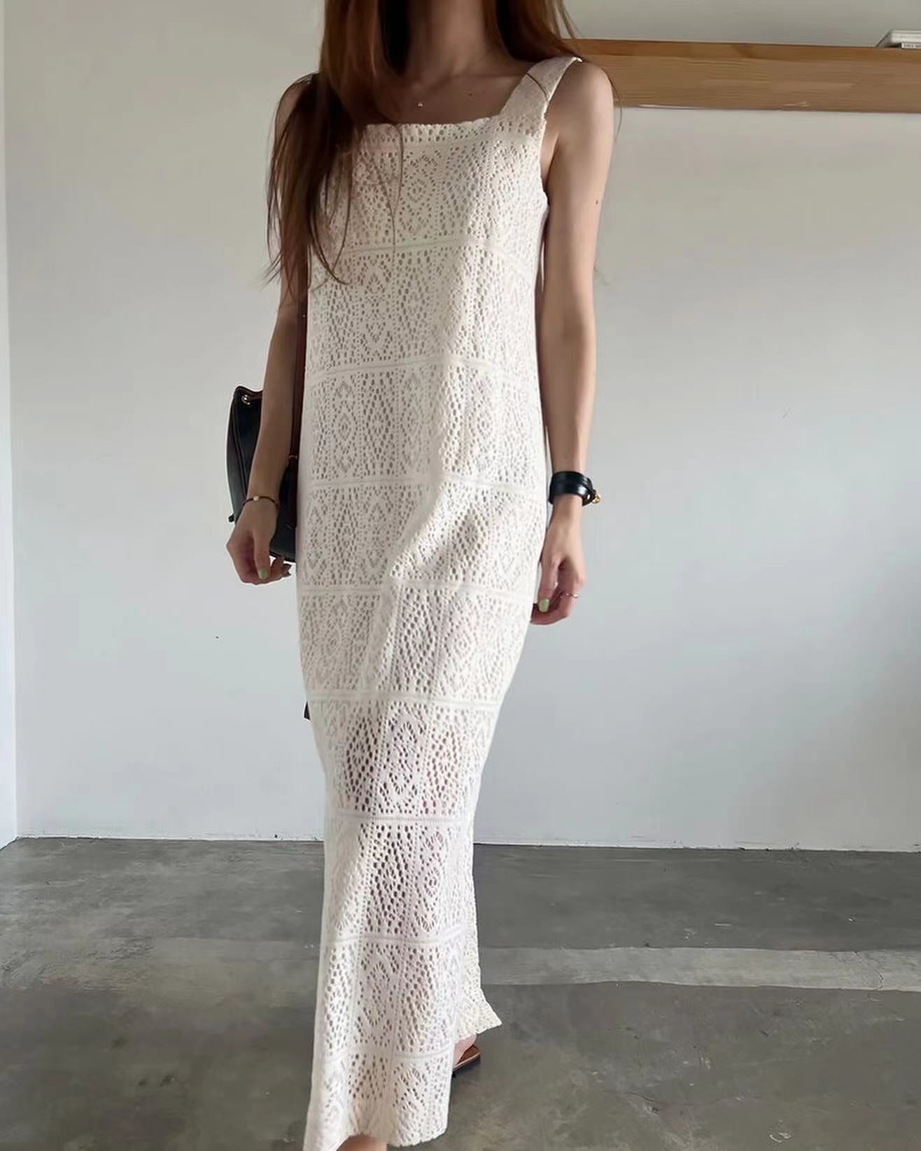 方領鏤空背心長裙