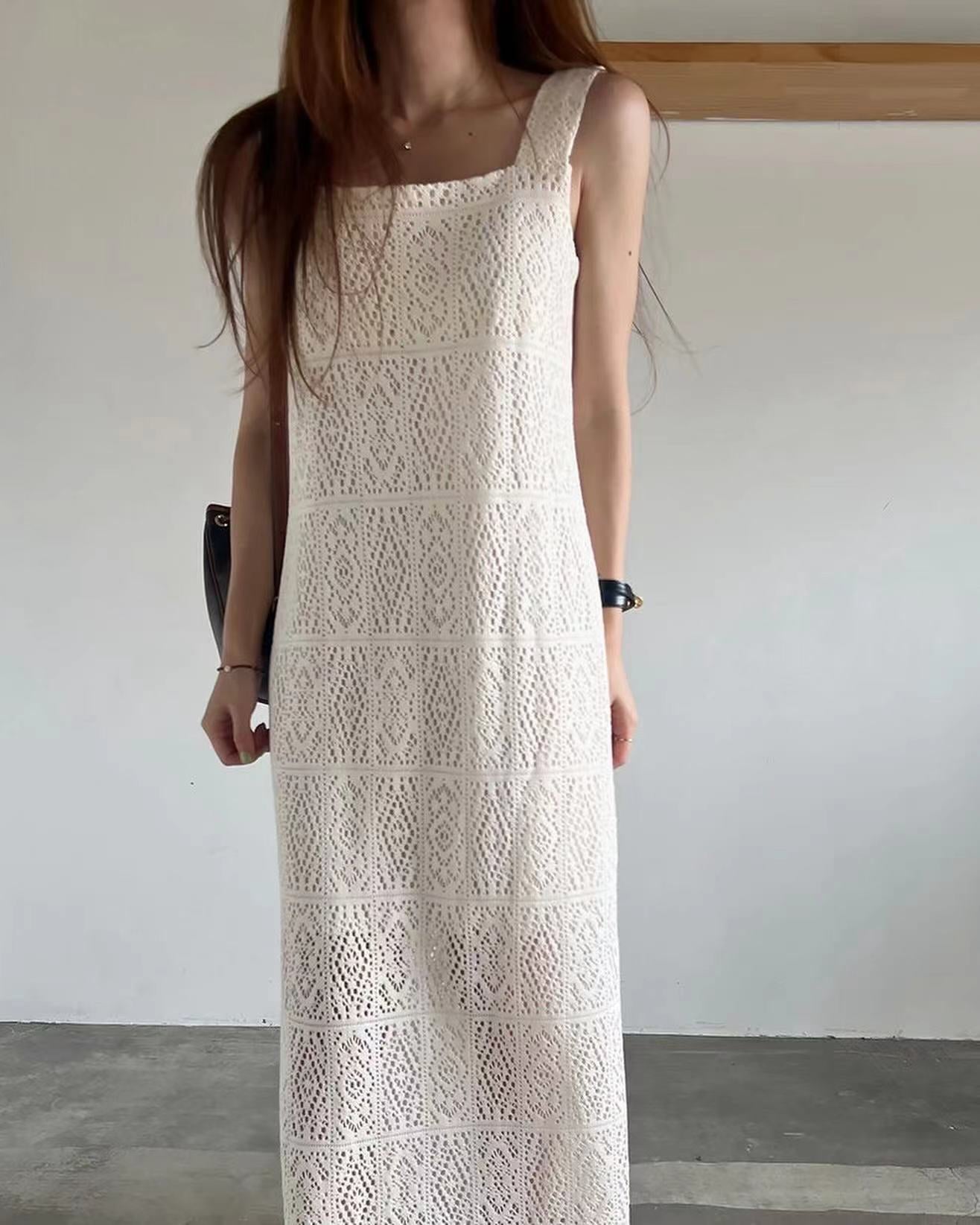 方領鏤空背心長裙