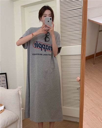 ショートスリーブラウンドネックゆったりワンピース
