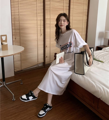 ショートスリーブラウンドネックゆったりワンピース