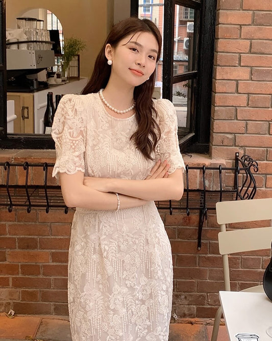 鏤空刺繡提花連身裙