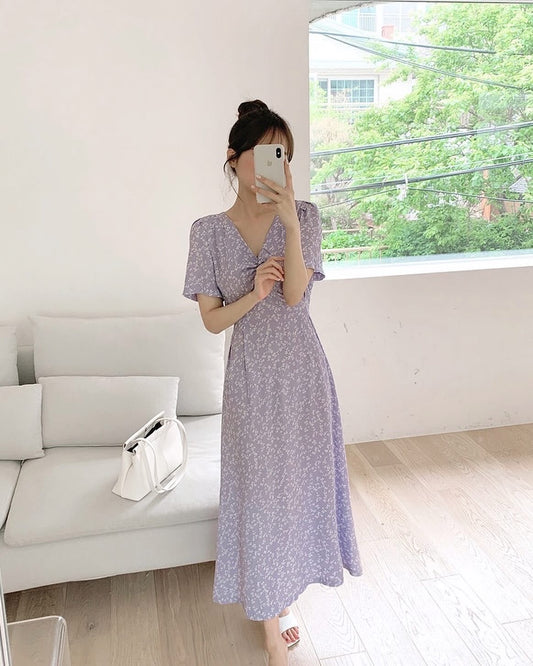 V-neck floral ruched dress