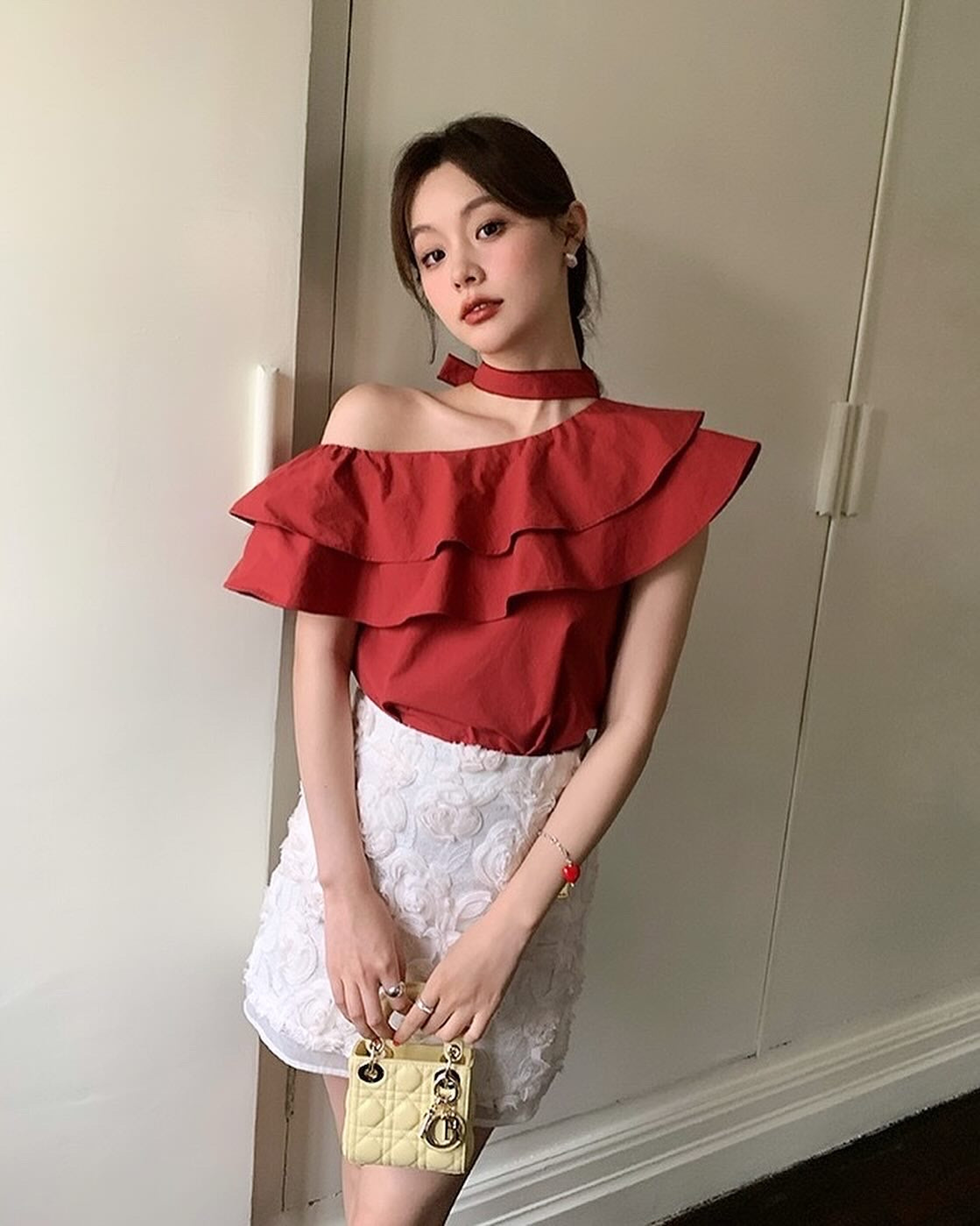 Double-Layer Ruffle One-Shoulder Top