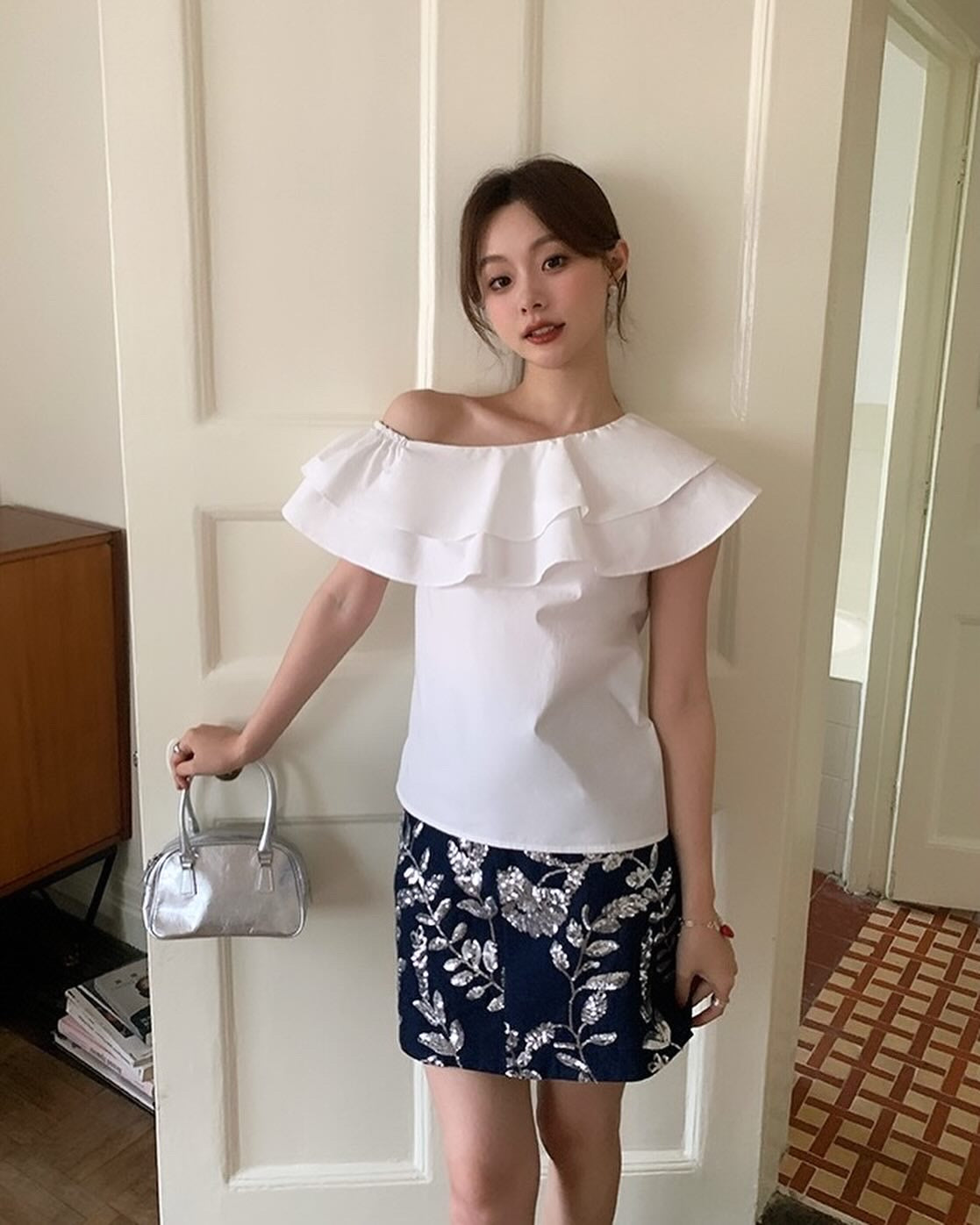 Double-Layer Ruffle One-Shoulder Top