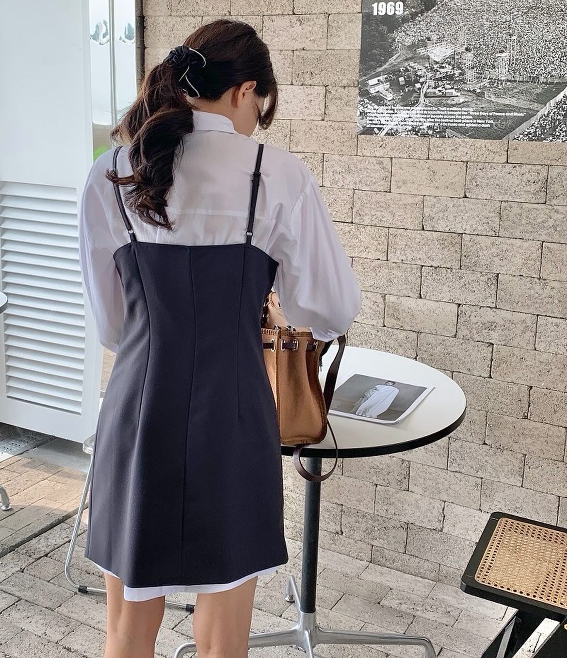 シャツ+不規則ボタンデザインスリットキャミソールドレス