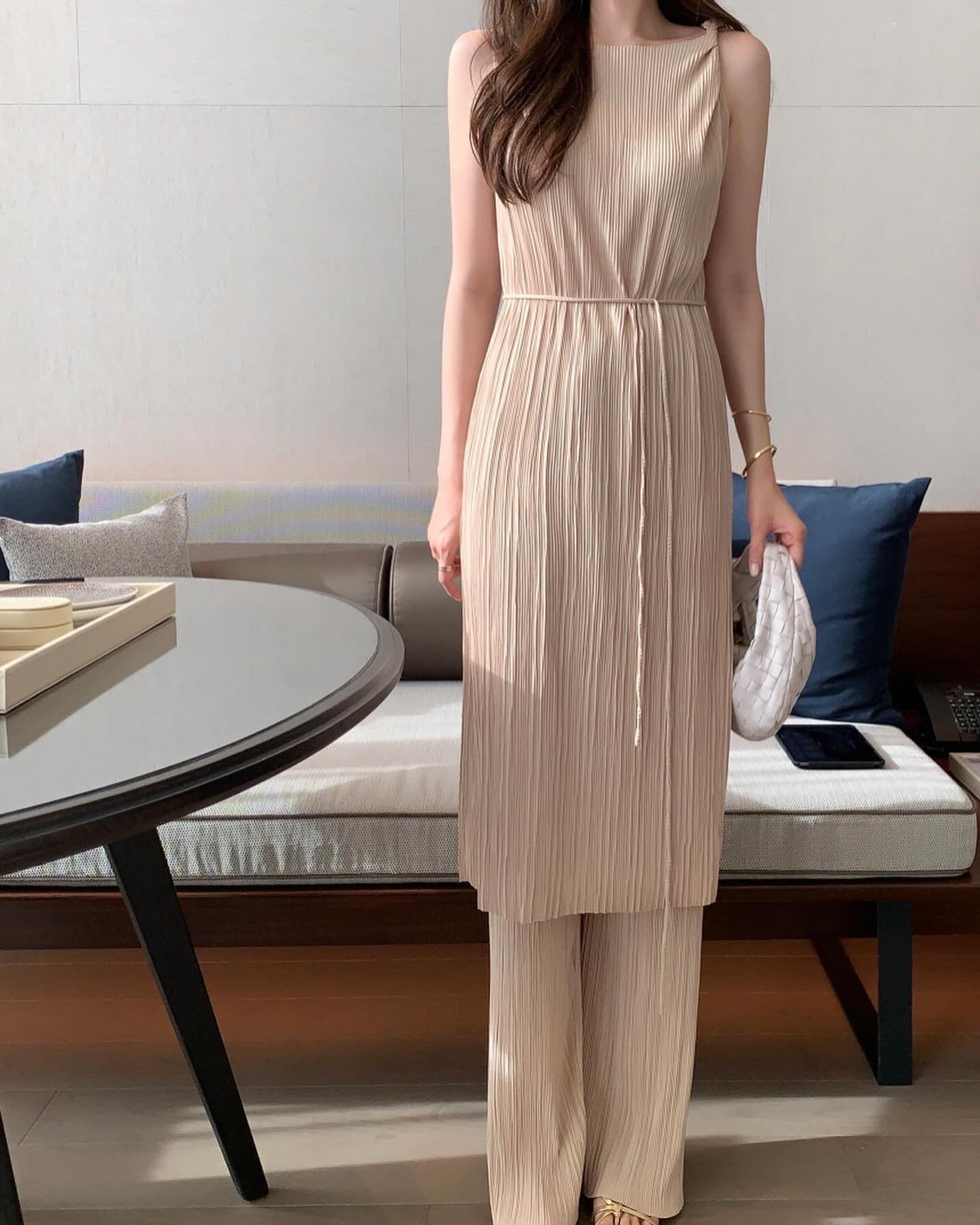 皺摺長款扭結背心+休閒長褲套裝