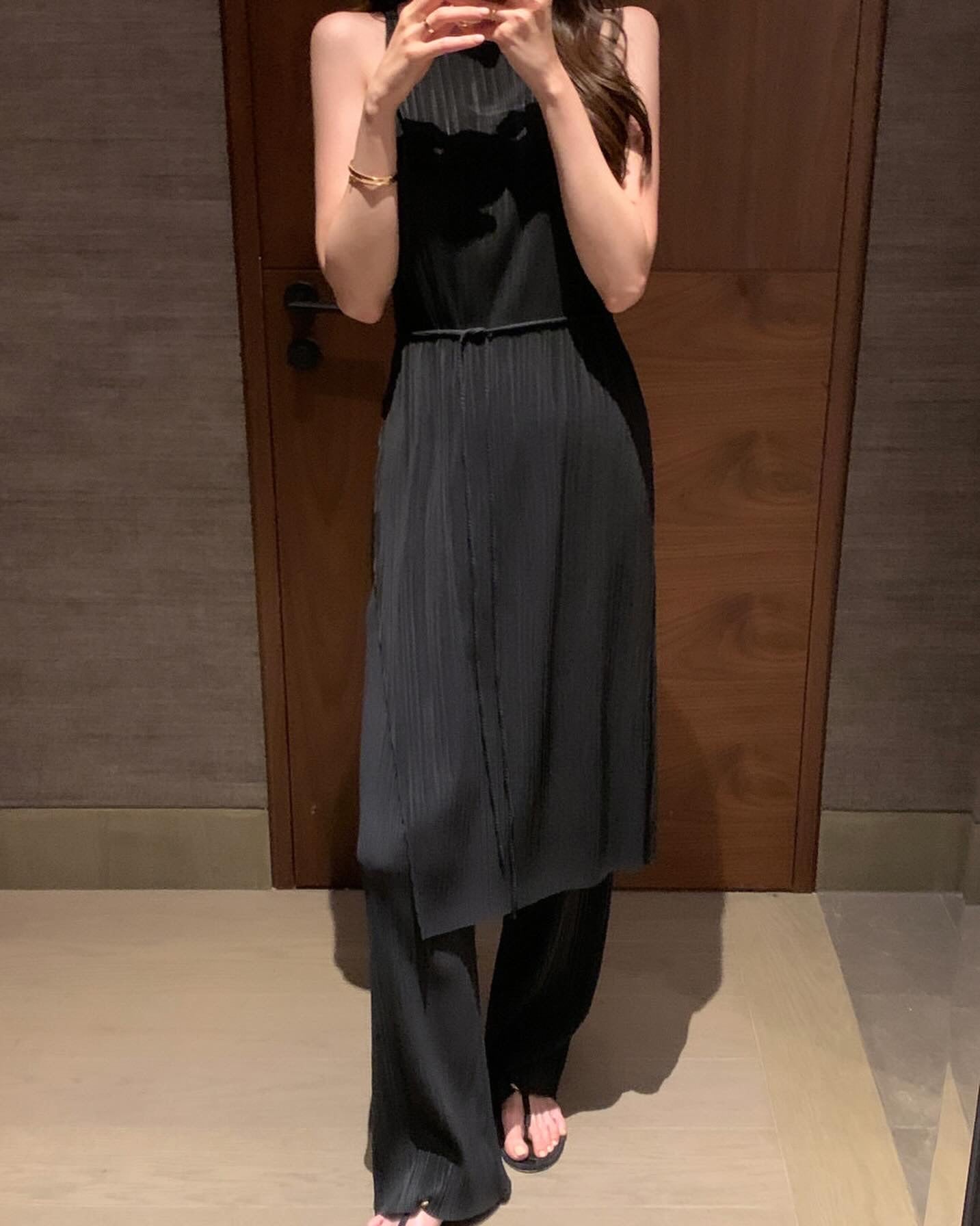 皺摺長款扭結背心+休閒長褲套裝