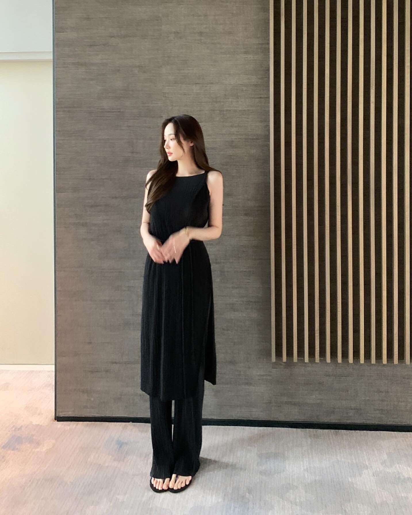 皺摺長款扭結背心+休閒長褲套裝