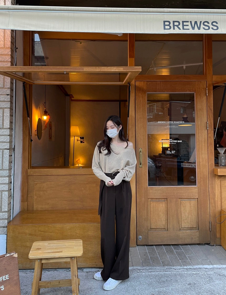 ニット斜めネックオフショルダートップス