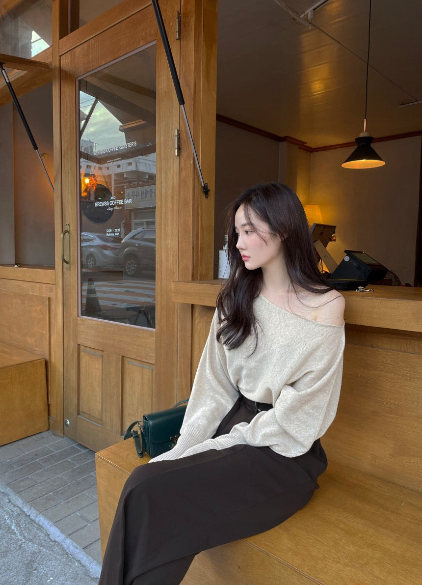 ニット斜めネックオフショルダートップス