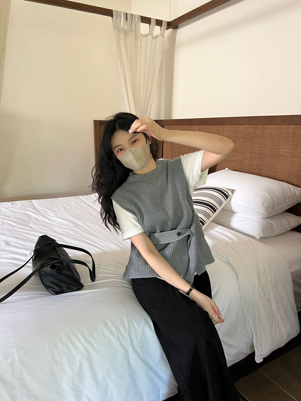 スリット付きベルトウエストニットベスト