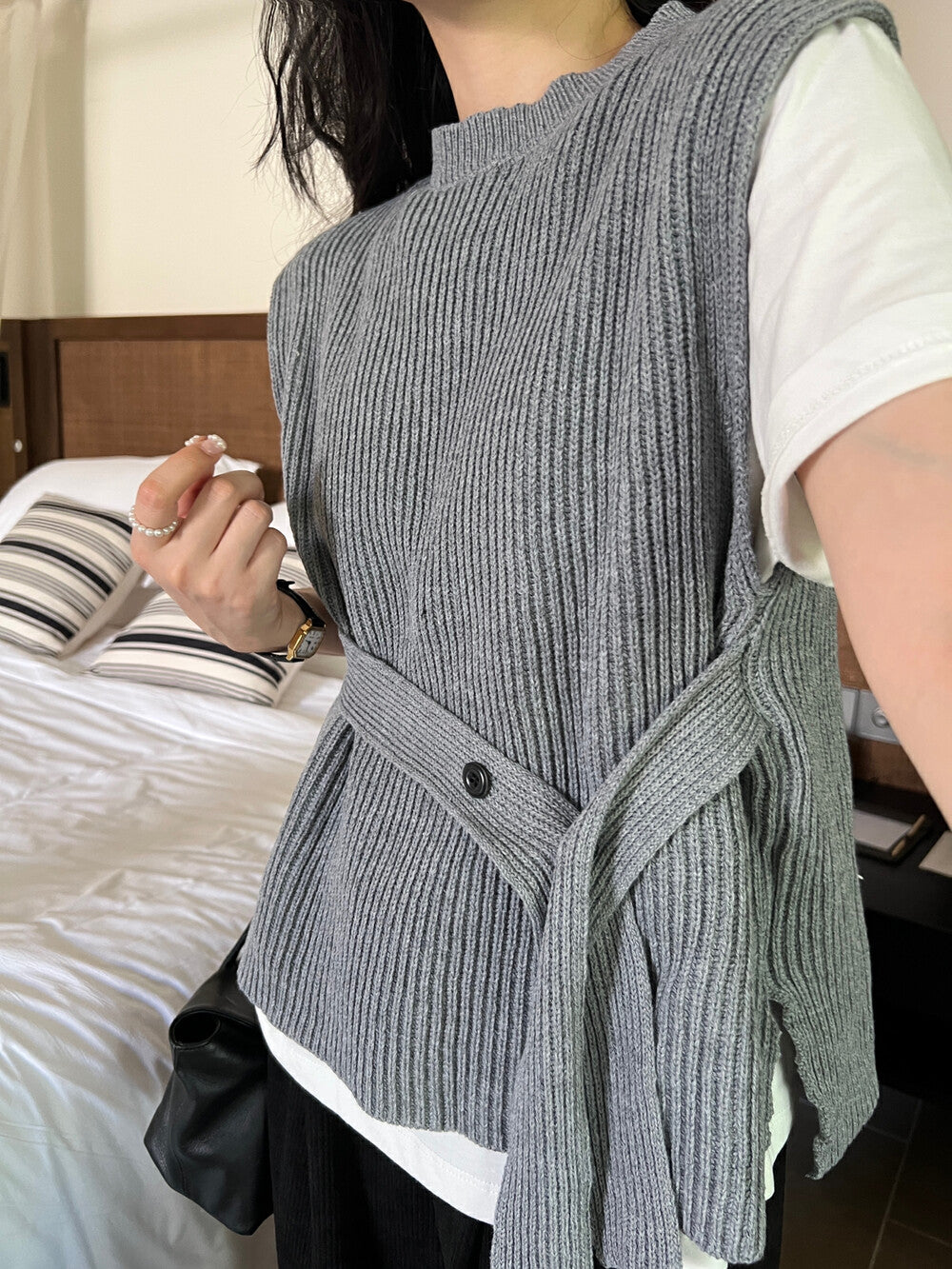 スリット付きベルトウエストニットベスト