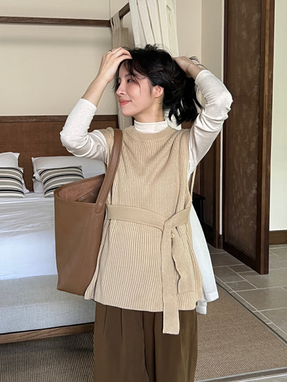スリット付きベルトウエストニットベスト