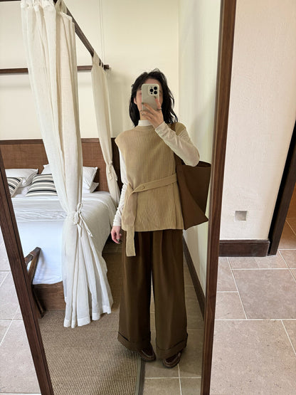 スリット付きベルトウエストニットベスト