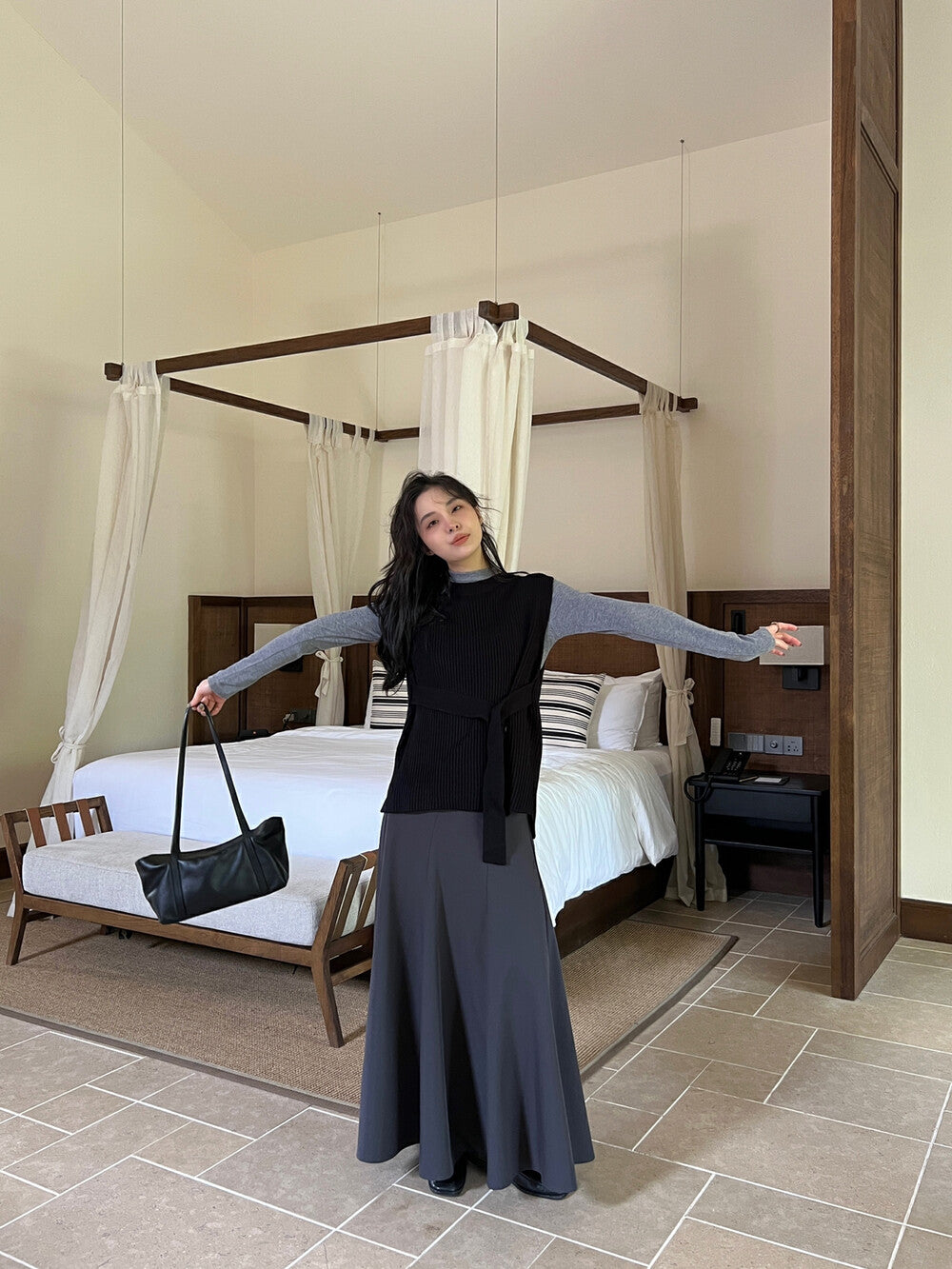 スリット付きベルトウエストニットベスト